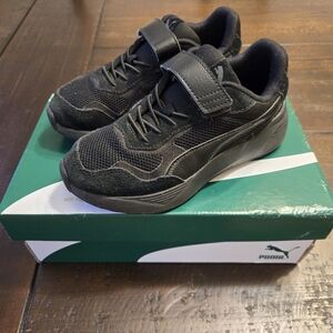 Puma Kids Black Sneakers, Size 2